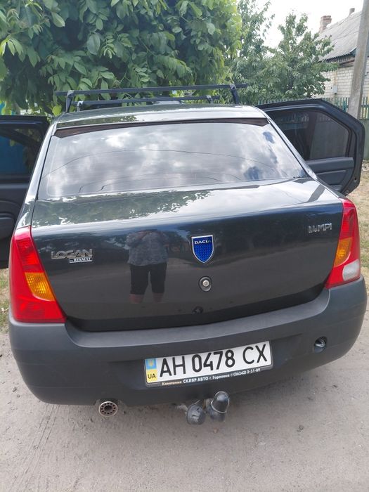 автомобиль дача логан
