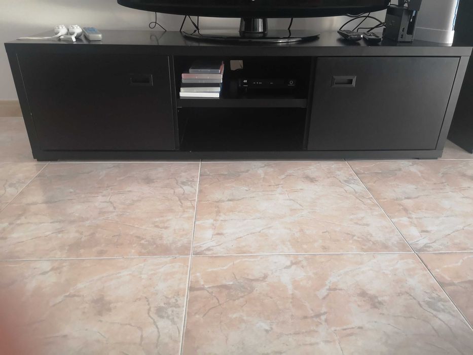 Mesa de sala de jantar extensível / Móvel para TV e arrumação
