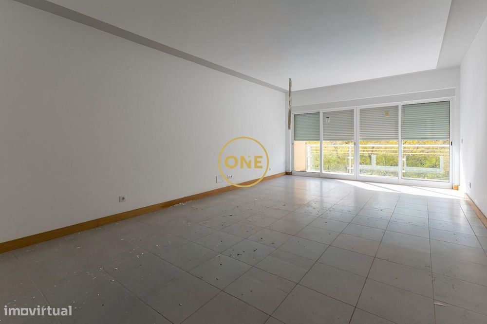 Apartamento T3 com Terraço em Pegões, Montijo