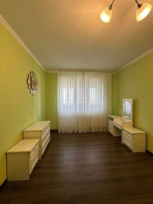 Продаж 4к квартири в спальному районі.Готова до проживання.Індивідуальне опалення.