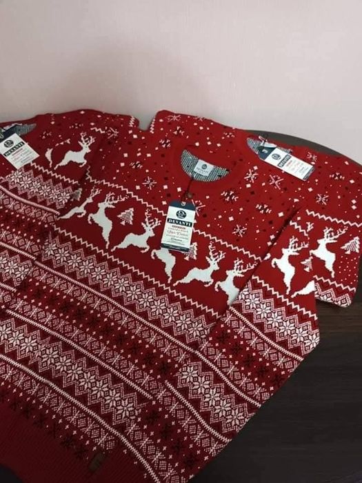 Зимовий теплий светр уні секс