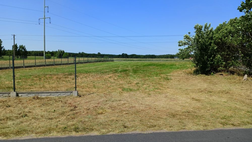 Działka budowlana z WZ ,uzbrojona m. Lipki gm. Poddębice 2049 m² - Więcej