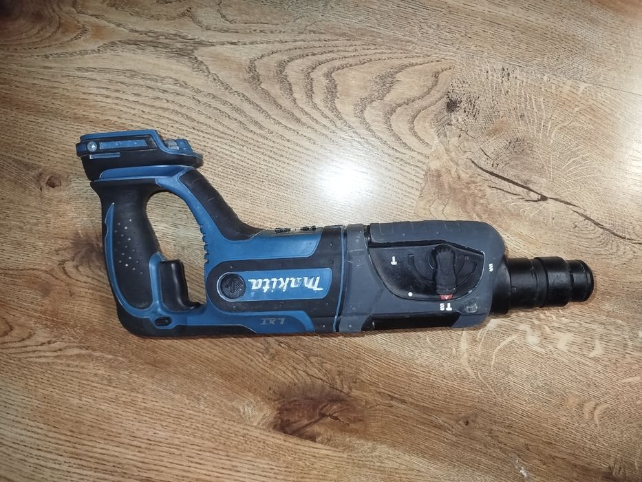 Młotowiertarka Makita DHR 241 LXT 18V body