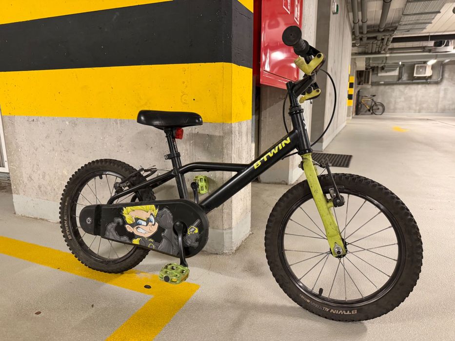 Rower Btwin 500 Dark Hero 16" czarny