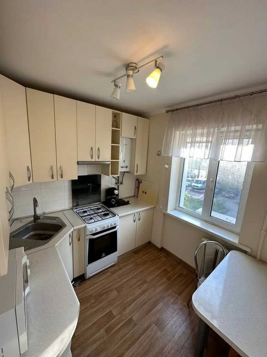 Здам 2к квартиру на пр. О. Поля 131 (Верх, р-н Славутича)