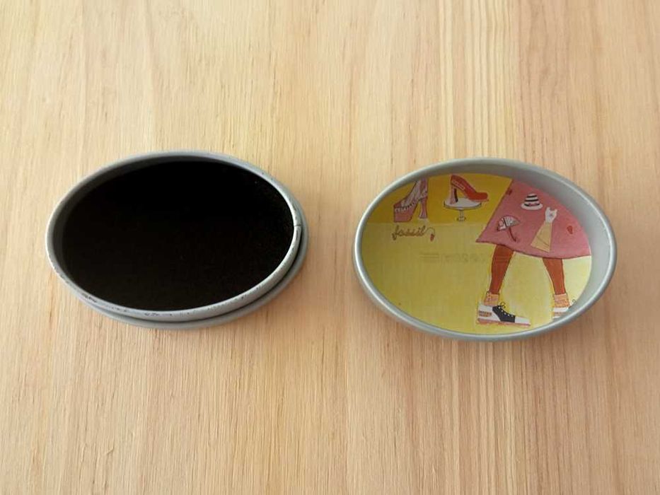 Caixa de Metal Fossil