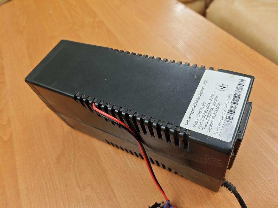 ДБЖ (UPS) FrimeCom з LED-стрічкою