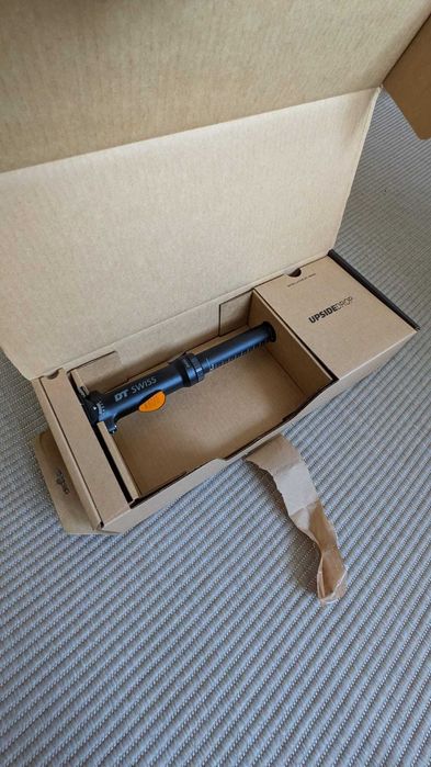 Espigão de Selim Telescópico DT Swiss D232 27.2mm (60mm) + Comando Incluído