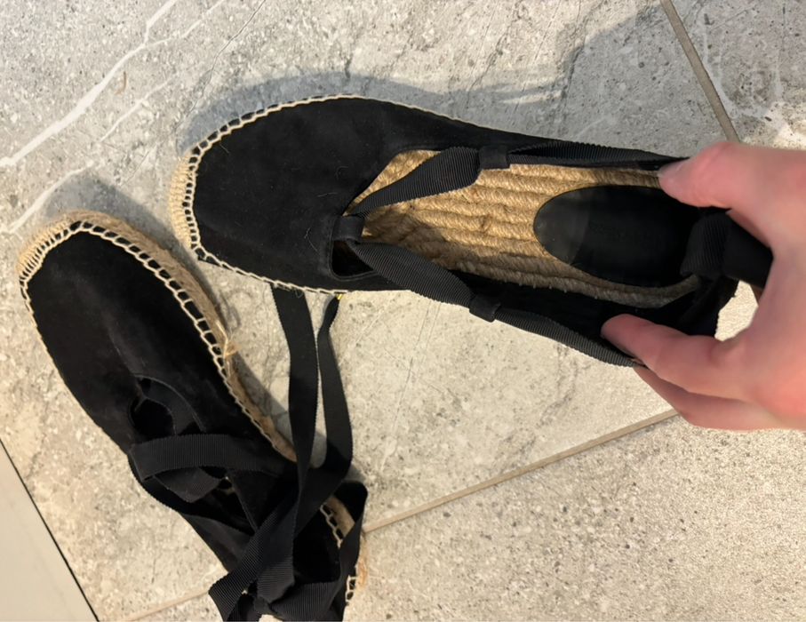 Czarne espadryle