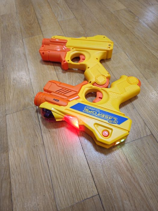 Продам. бластер нерф зомби страйк nerf revoltinator zombie strike