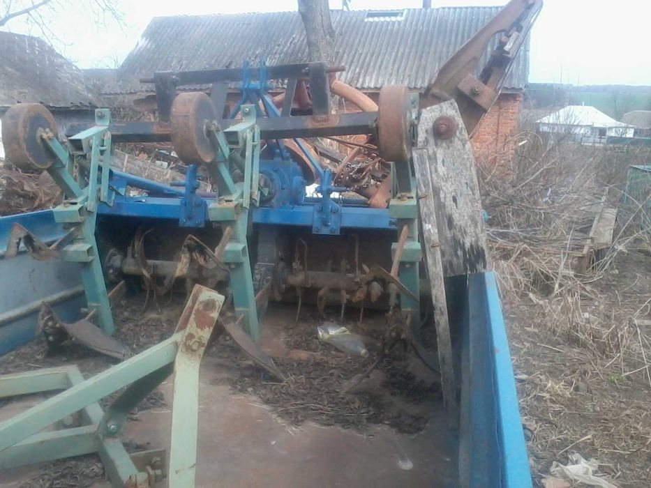 Трактор ДТЗ 244.4