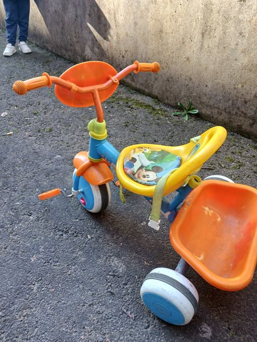 Triciclo do Mickey