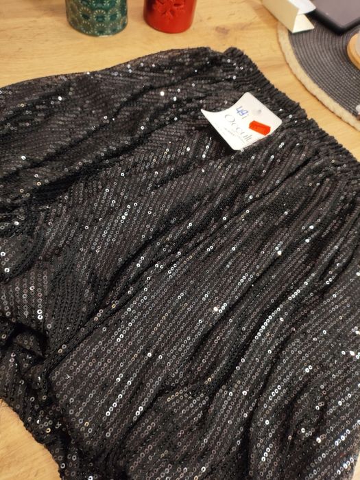 Spódniczka z cekinami S/M nowa