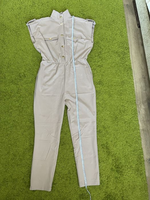 Жіночий комбінезон