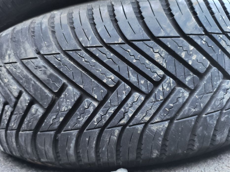 185/60R15 Hankook all season