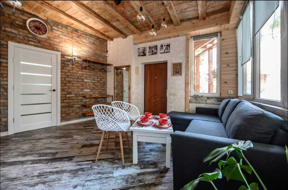 Аренда  посуточно/помесячно в центре Одессы/6012