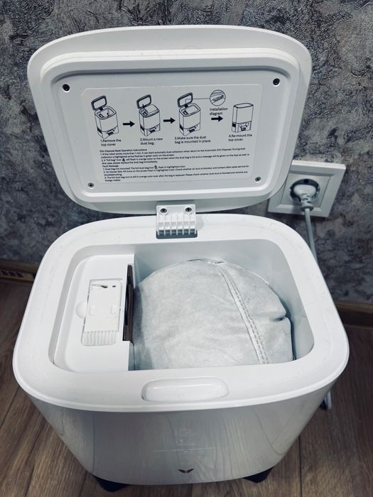 Продаю робот пилесос