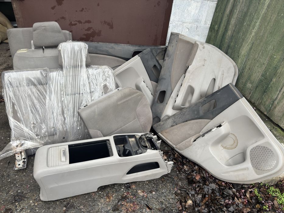 Сидіння на  honda crv все комплект