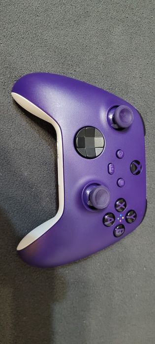 Microsoft Xbox Series X S Wireless Controller with Bluetooth