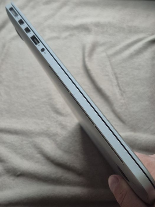 MacBook Pro 15" Retina (2015) | i7 • 16GB RAM