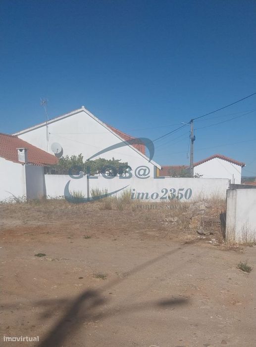 Lote de terreno para construção — Assentiz, Santarém