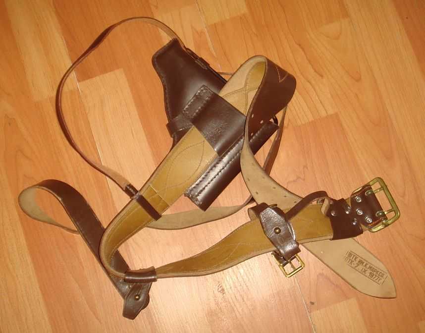 Офицерский ремень  советской
 армии