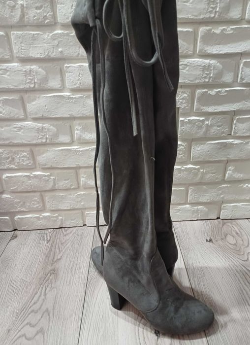 Szare kozaki za kolano 38