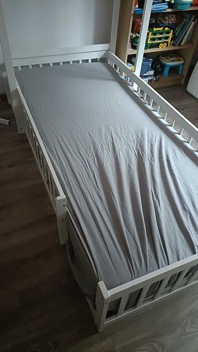 Cama criança com colchão