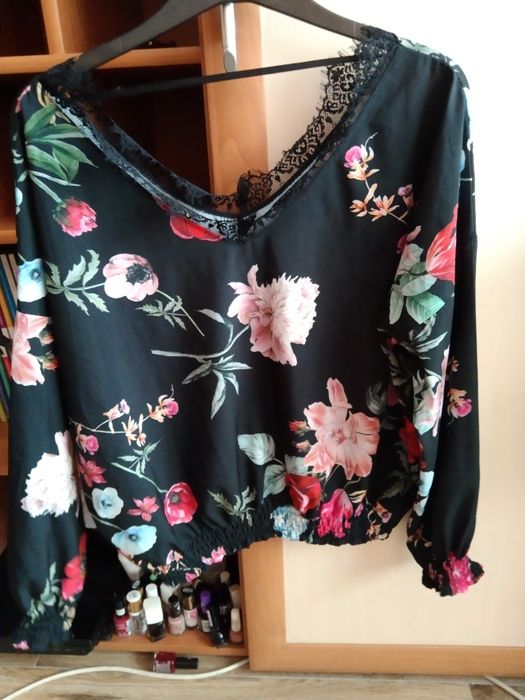 Bluzka w kwiaty z gumką L