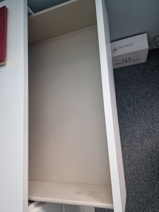 Комод. Тумбочка.