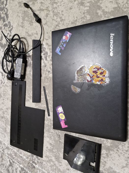 Корпус ноутбука Lenovo + екран