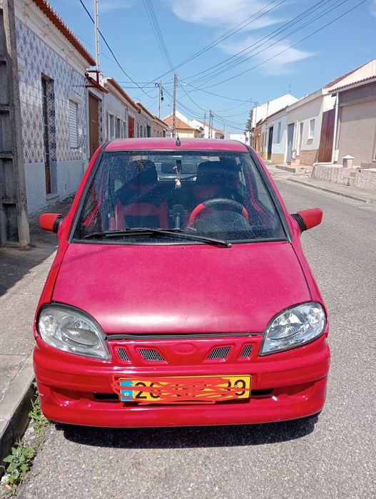 Carro com pequena avaria na ventoinha derresto está muito bom
