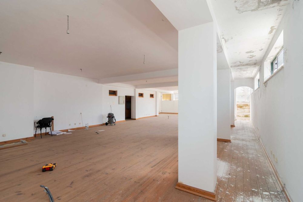 Armazém comercial para venda