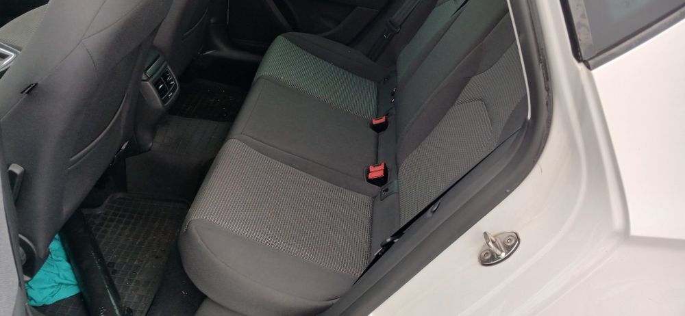 Seat Leon 1.5 TSI 130km, full LED