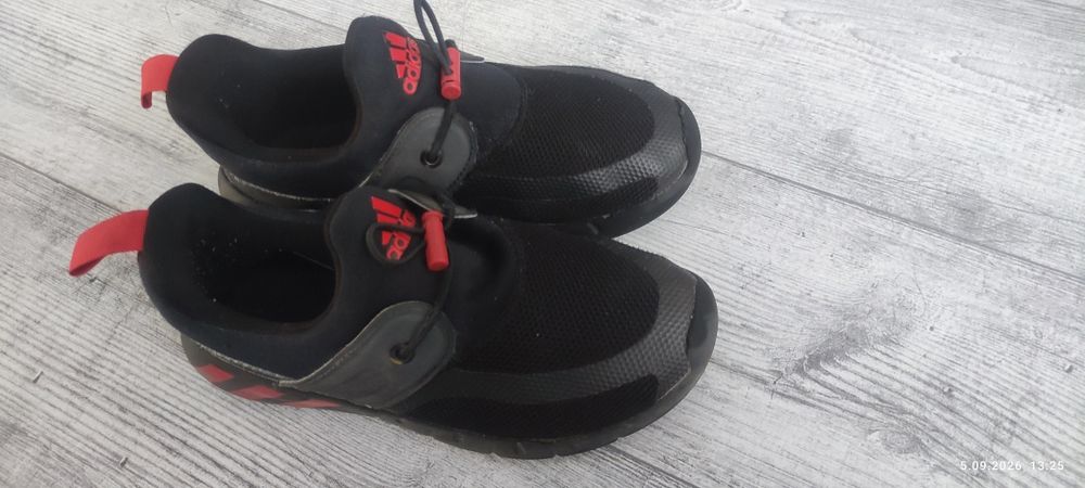 Adidas buty chłopięce