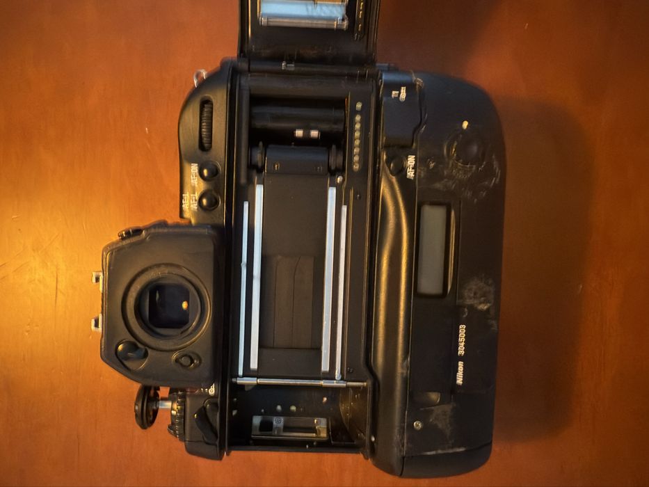Nikon f5 com mf-28