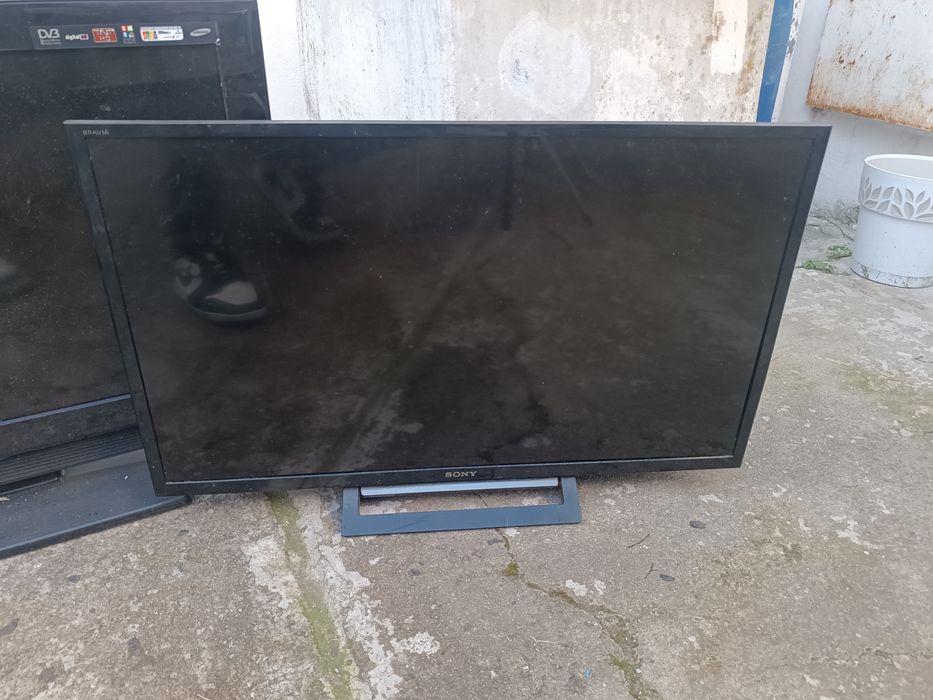 TV LG para peças+ 3 tvs