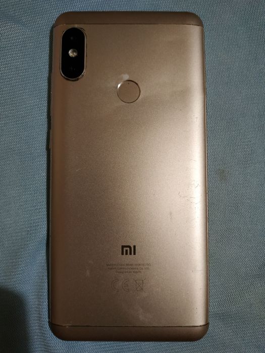 Xiaomi Redmi Note 5 (4/64)