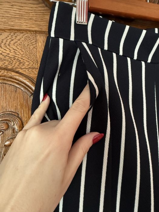 Spodnie w paski Gina Tricot XS/34