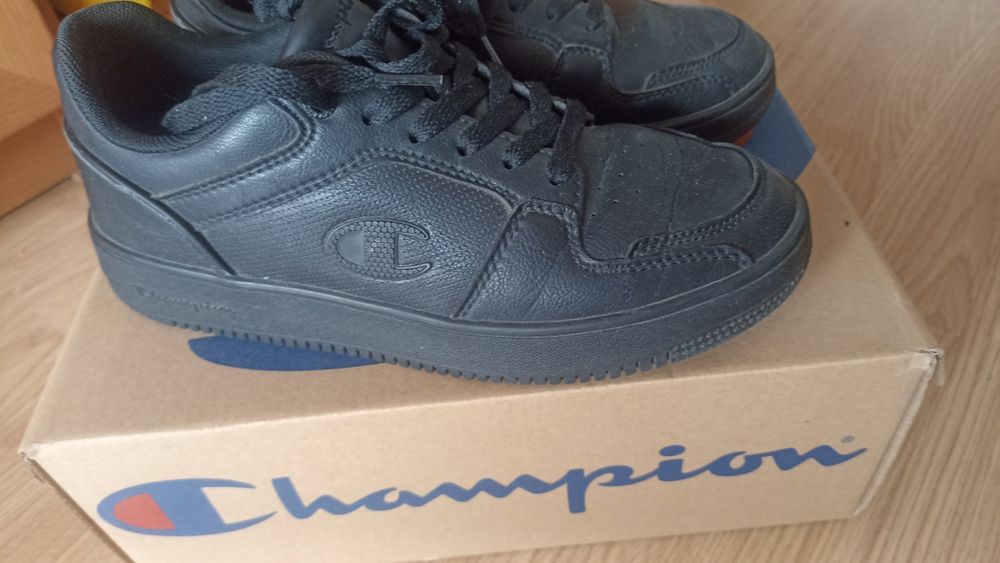 Adidasy Champion 39