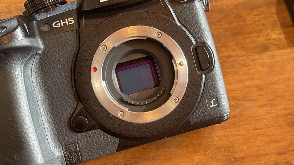 Panasonic Lumix GH5 з V-Log