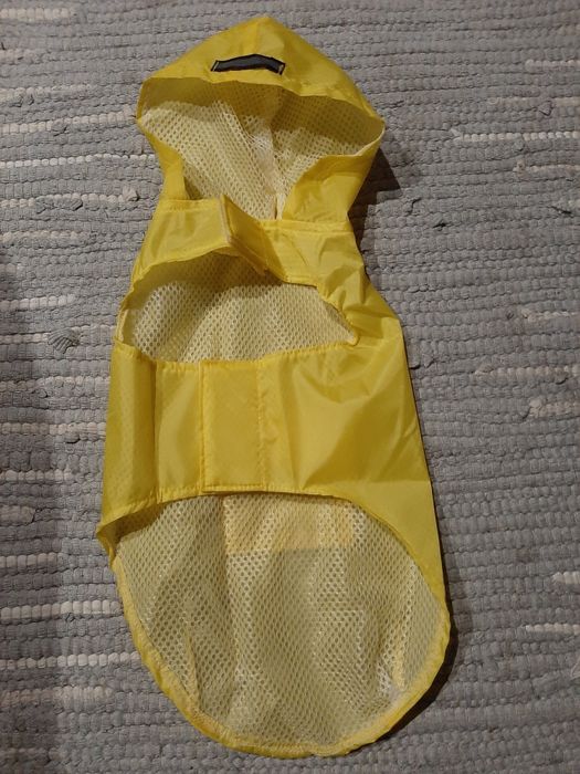 Плащ для собак середніх порід