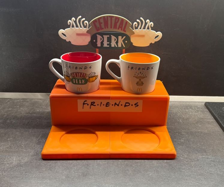 Підставка Чашки Friends McDonalds, кружки Друзі Макдональдз