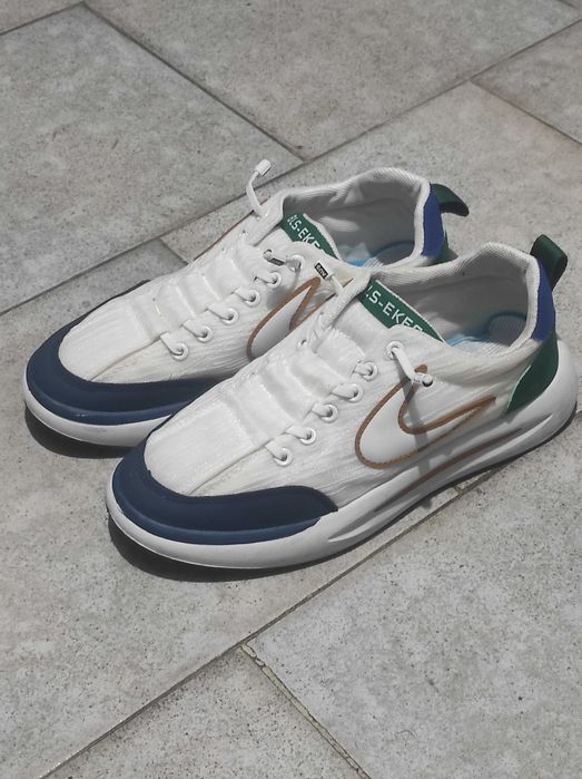 Sapatilhas como novas