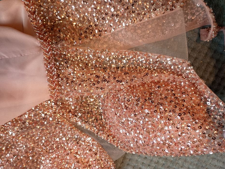 Sukienka wieczorowa SWING