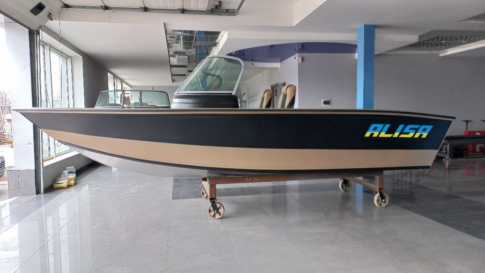 Човен алюмінієвий ALISA 520