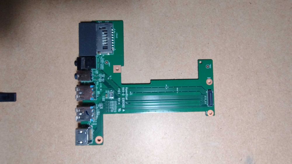 Moduł MSI CR70 HDMI USB Audio jack SD Card