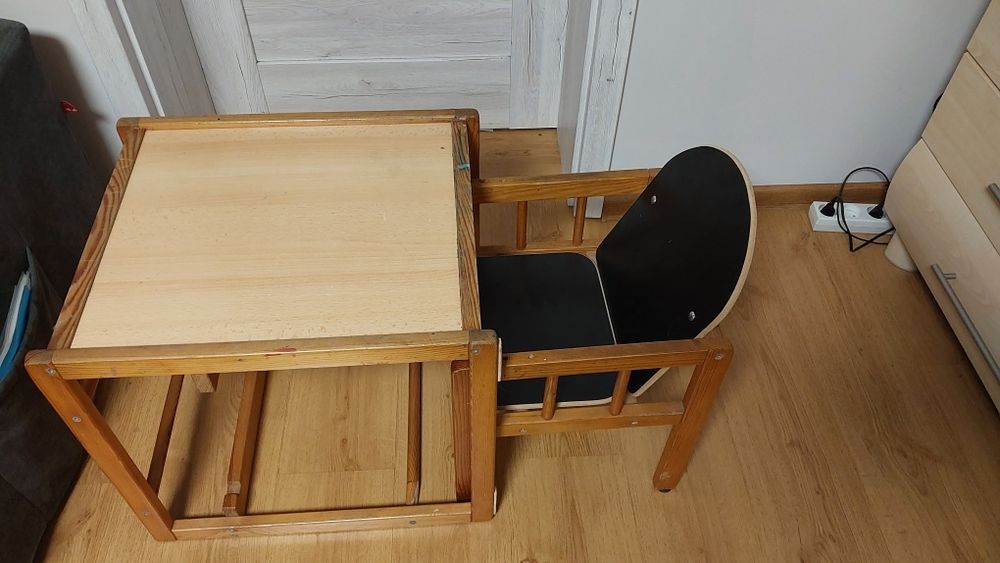 Stolik i krzeslo
