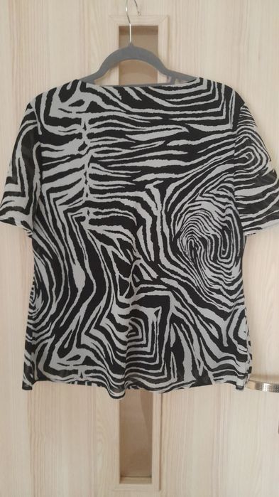 Bluzka krótki rękaw  zebra L