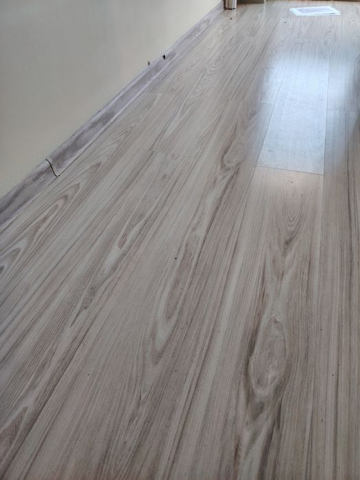 Panele podłogowe za darmo.